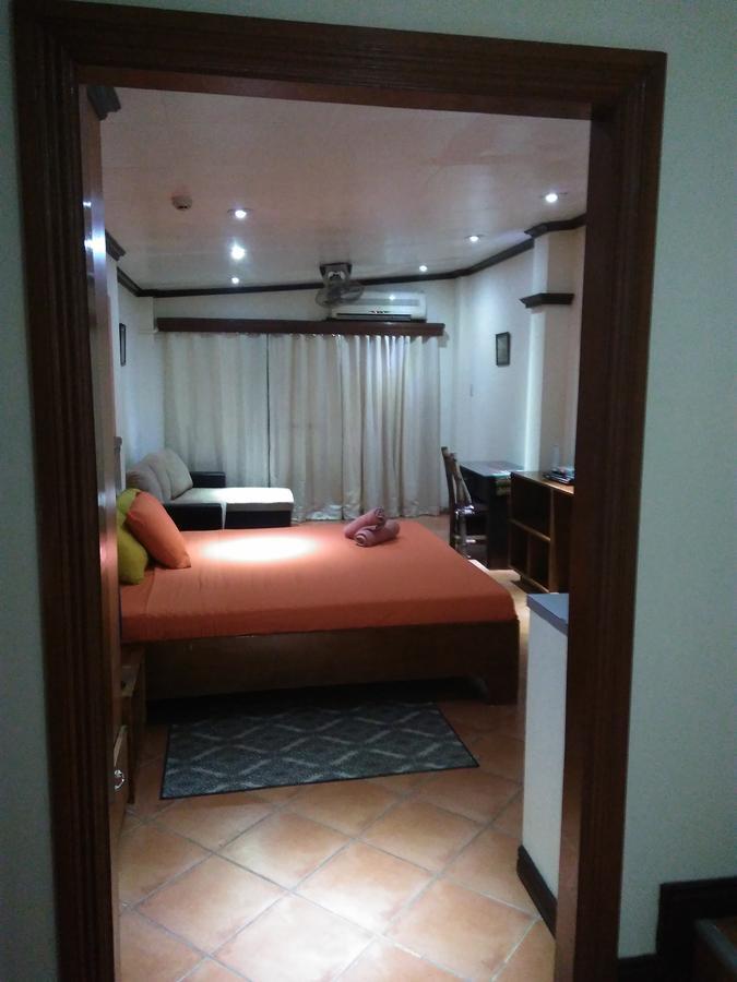 Mango'S Beachfront Resort Olongapo Buitenkant foto